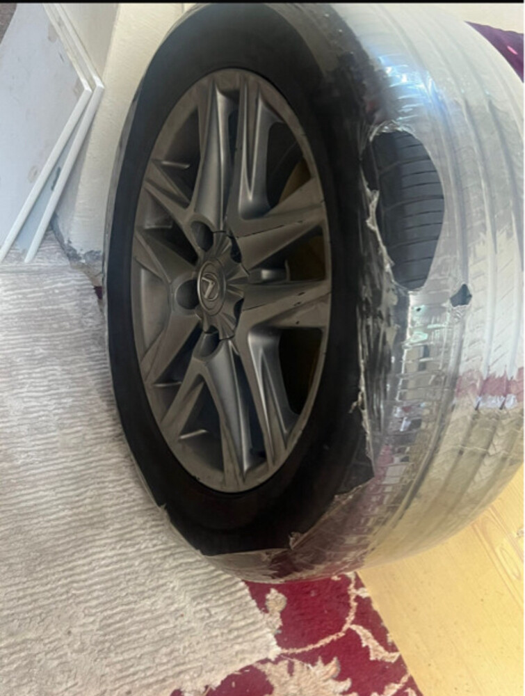 Genuine Lexus Rims&tires  - 2