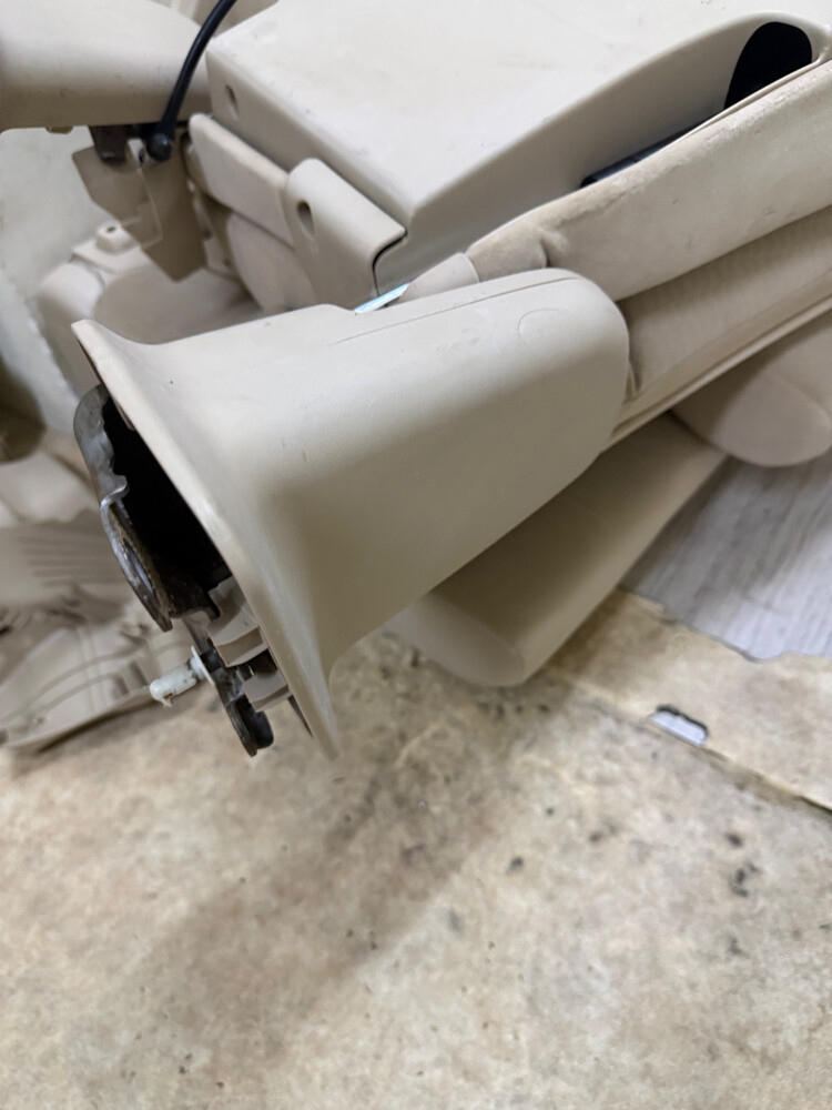  landcruiser seats    - 2