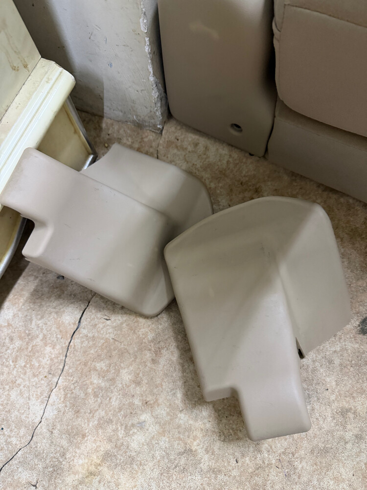  landcruiser seats    - 3