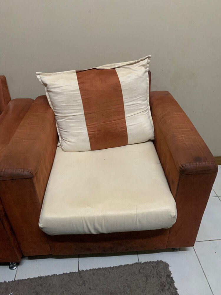 sofa set 3+2+1+1+table NEGOTIABLE  - 3