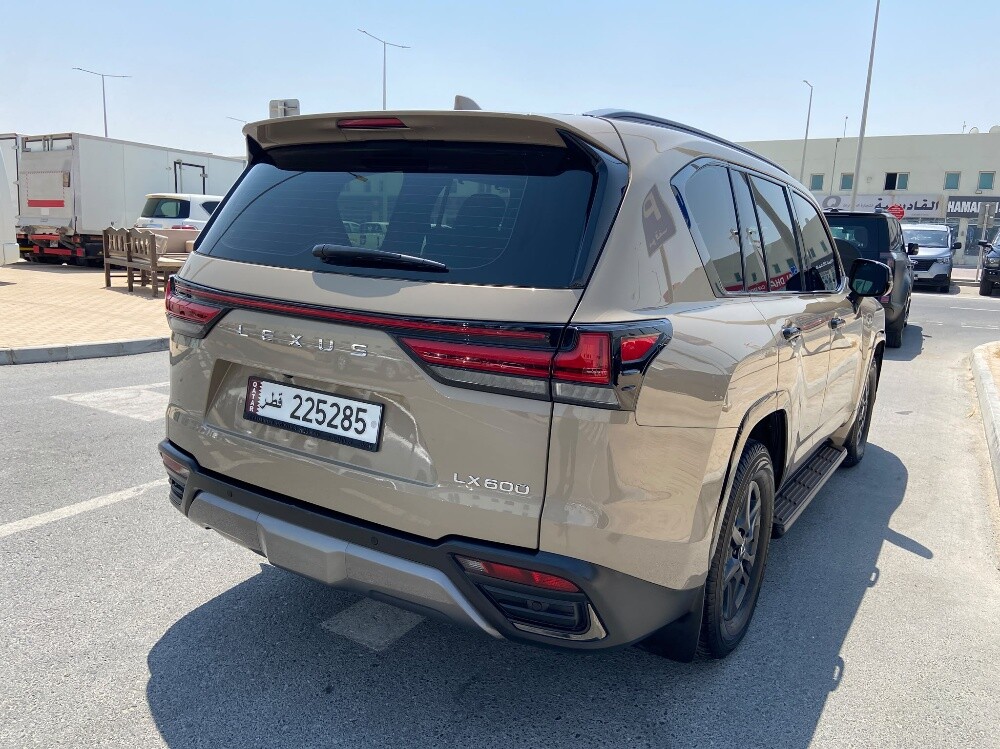 LEXUS LX600 LUXURY 2026 BEIGE - 5