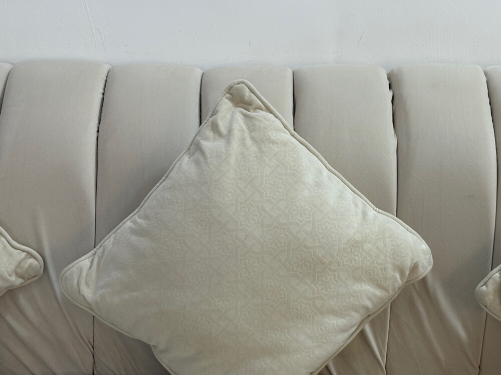 Used sofa in excellent condition. - 3