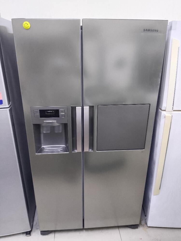 Samsung side by side fridge - 1