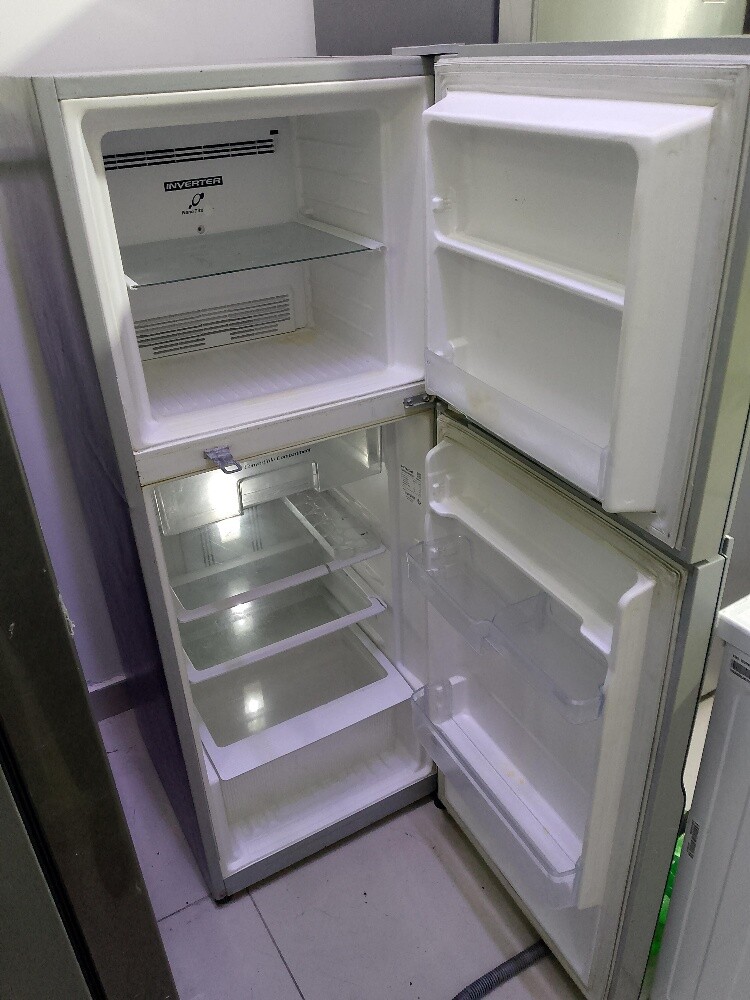 Hitachi Fridge for Sale - 2