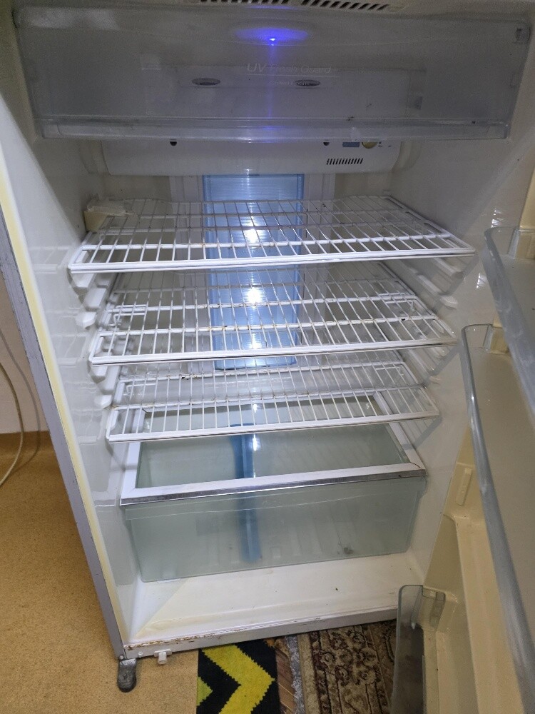 ثلاجه توشيبا عائليه باب زجاجى 600 - 4