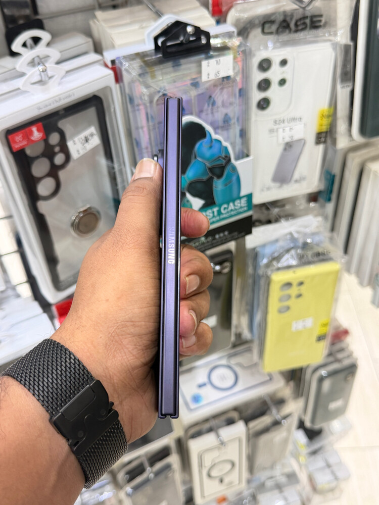 Samsung Fold 8 ultra - 3