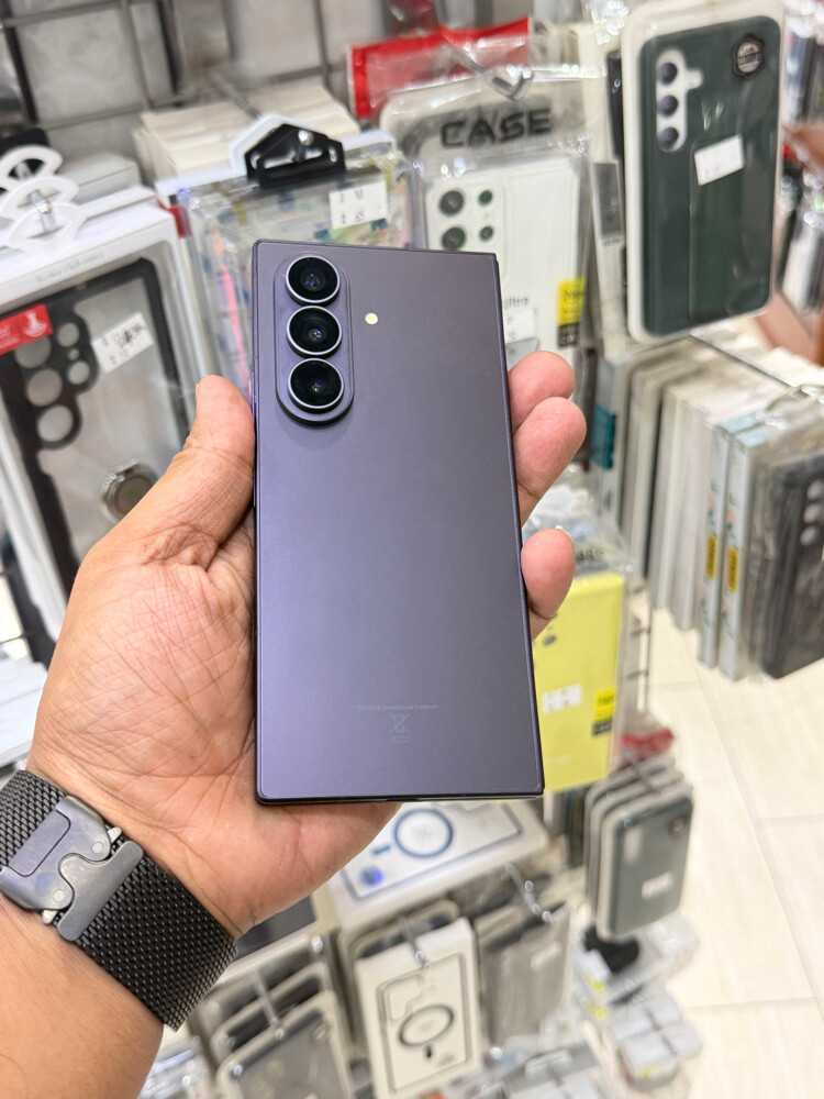 Samsung Fold 8 ultra - 4