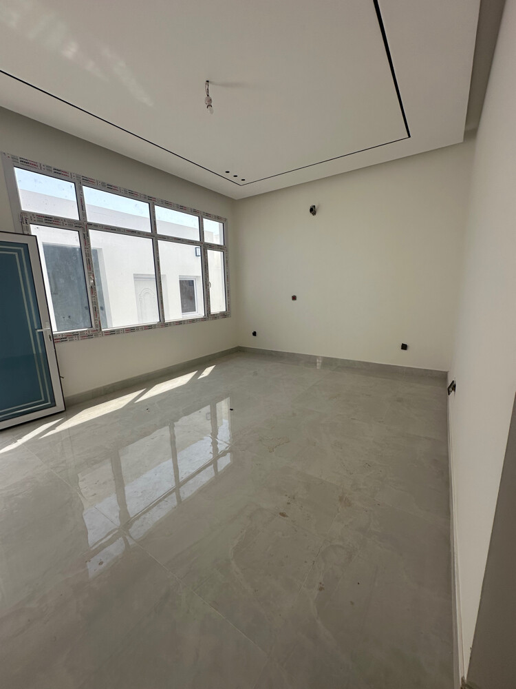 للبيع فلتين مدينة خليفة 448 - 21