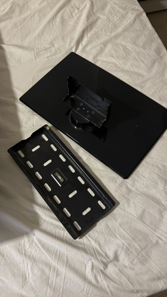 sony pravia 37 inch - 2
