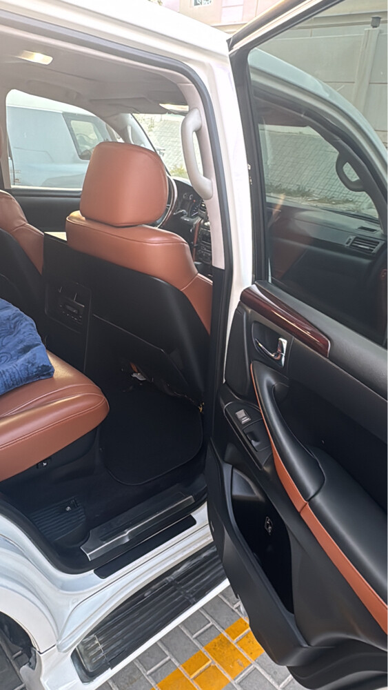 Lexus LX570 - 3