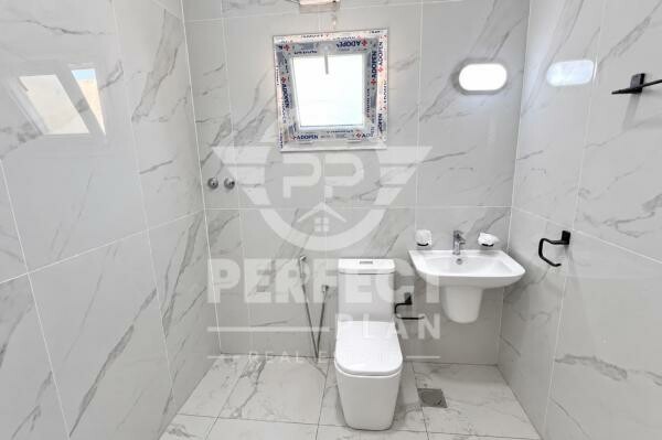 Brand New Villa for Rent - 5