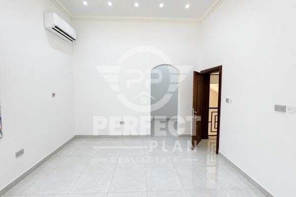 Brand New Villa for Rent - 13