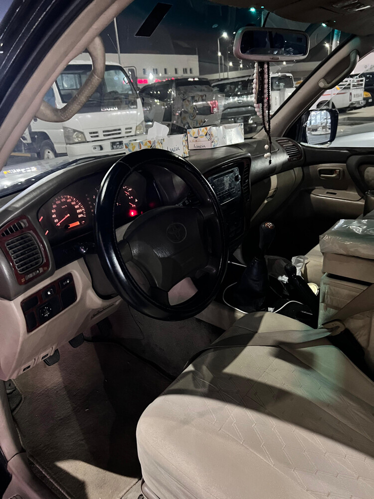 Land Cruiser  - 7