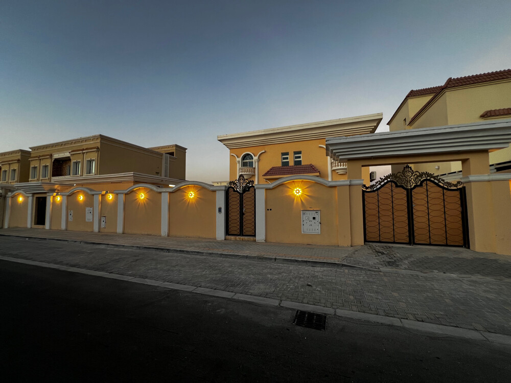 الحاصل للعقارات ترخيص رقم 220 - 12