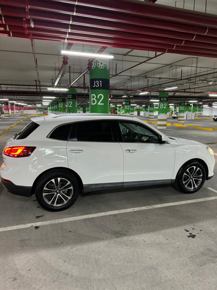 BX7 - 3