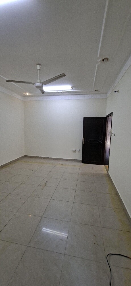 للإيجار بيت شعبي في معيذر الشمالي - 4
