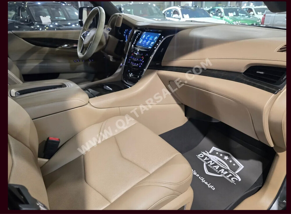كاديلاك اسكاليد بلاتينيوم 2019  - 8