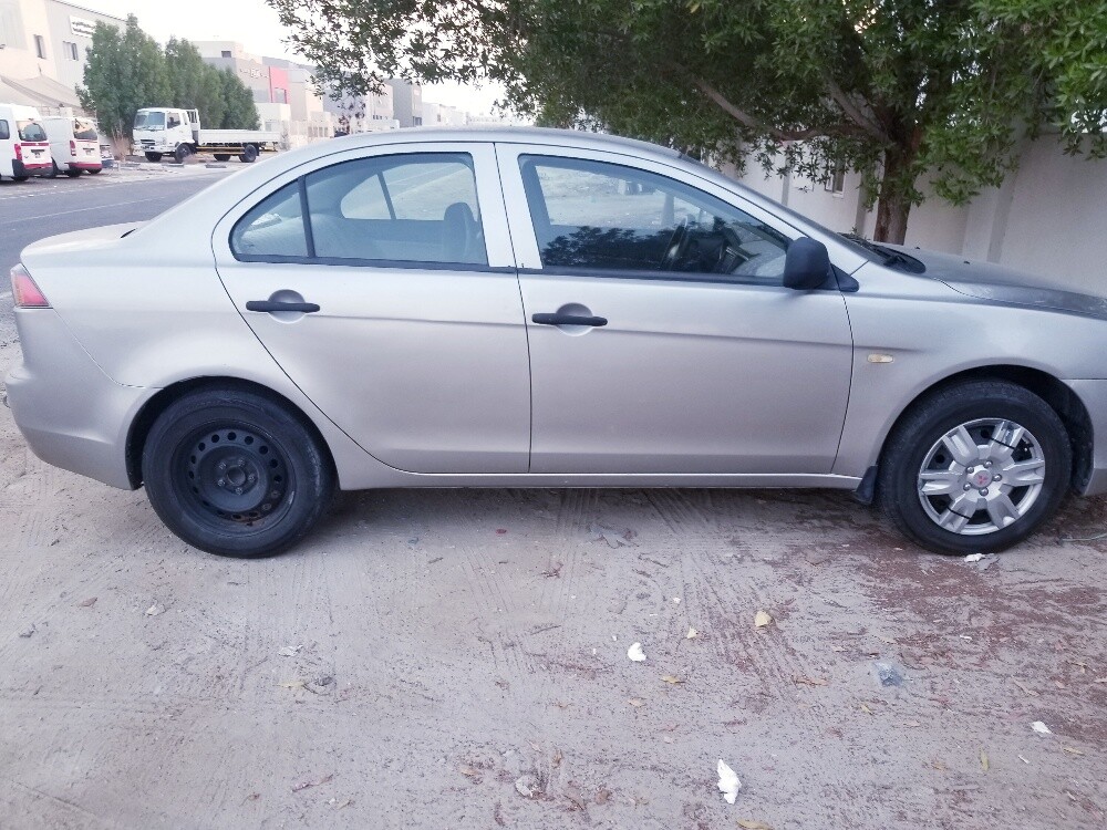 مستوبیشی لانسر - 1