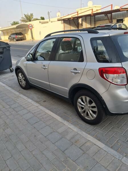 للبيع سوزوكي 4 بحالة ممتازة جدا. - 3