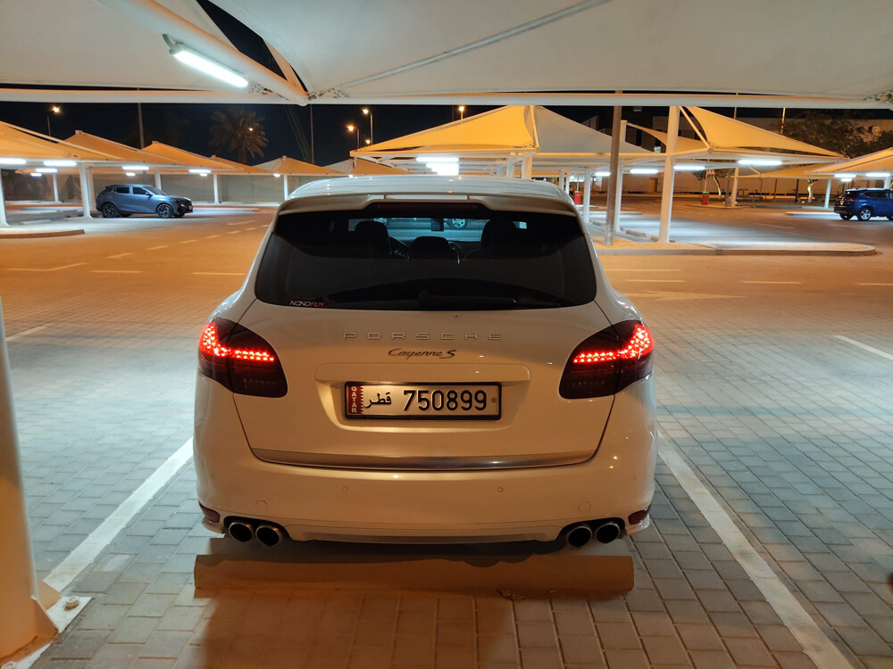 Porsche Cayenne S 32,000 2012  - 3