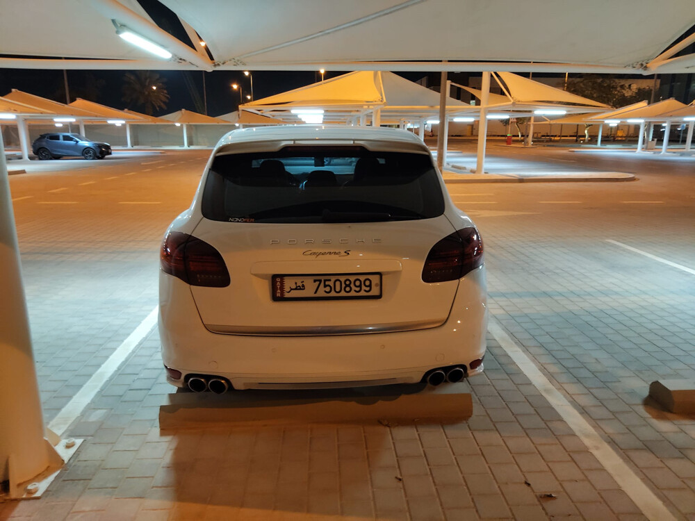 Porsche Cayenne S 32,000 2012  - 26