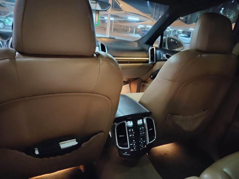 Porsche Cayenne S 32,000 2012  - 14