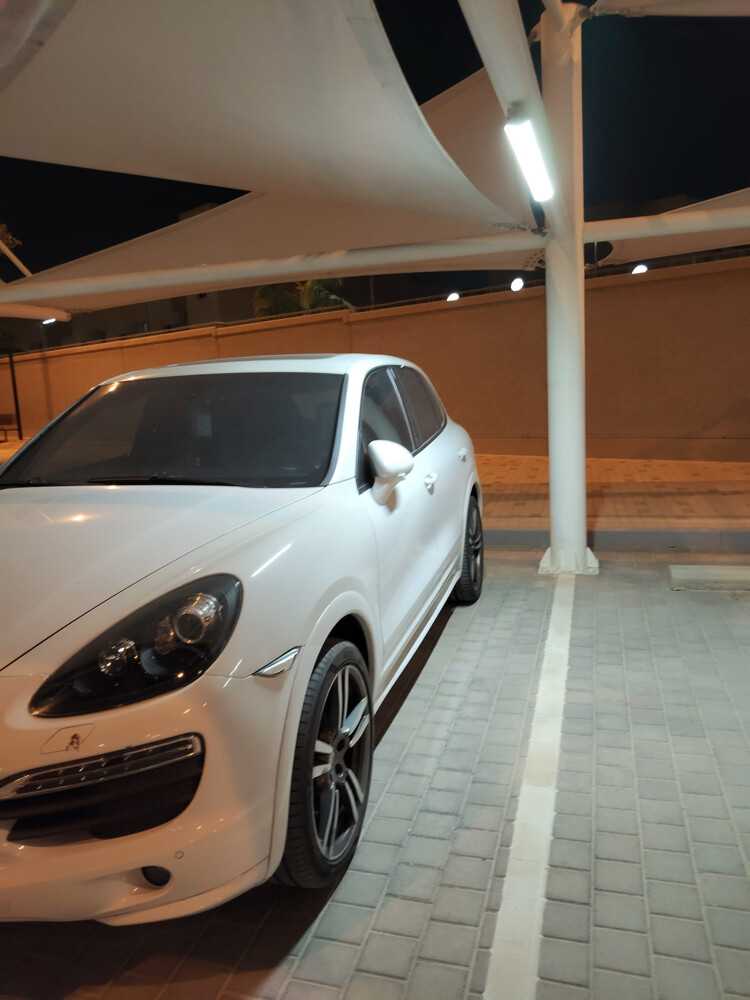 Porsche Cayenne S 32,000 2012  - 27