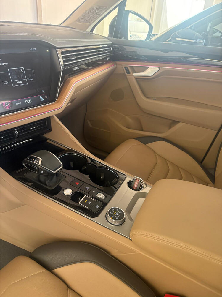 Volkswagen Touareg Elegance - 9