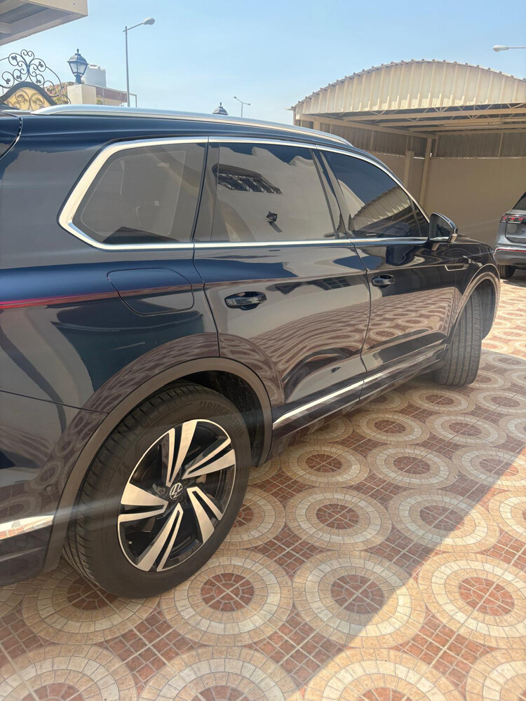 Volkswagen Touareg Elegance - 2