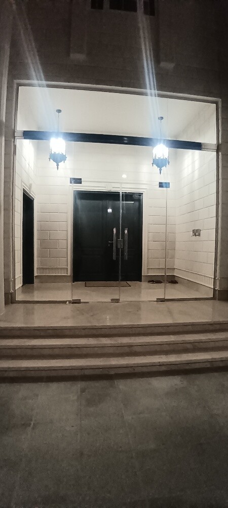 أعمال زجاج ومرايات - 1
