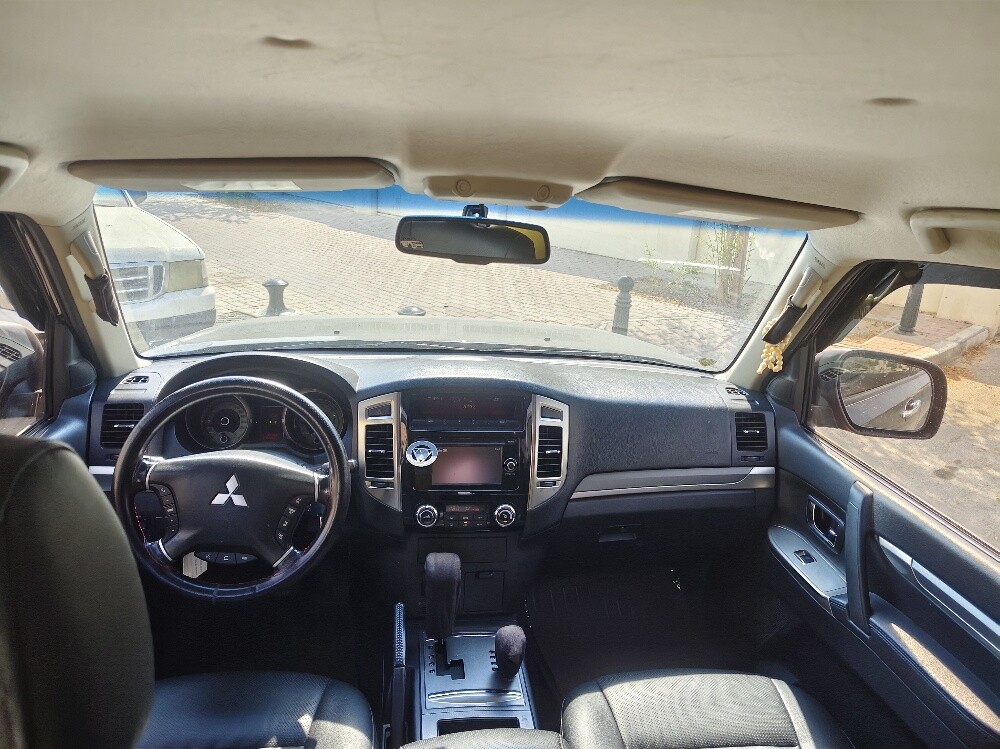 Mitsubishi    Pajero    2018   sale - 10