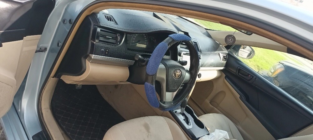 Toyota csmry gl 2012 personal used - 15