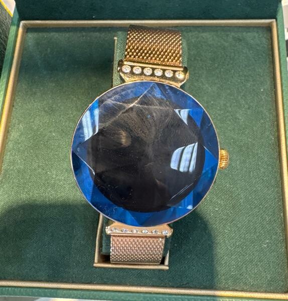 Luxury Women's Watch - 1