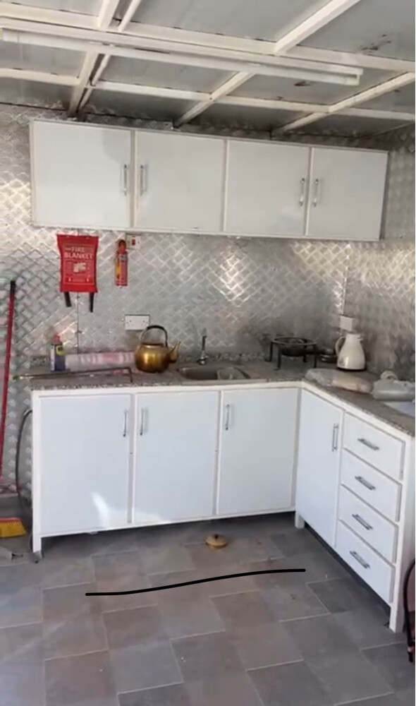  storage unit equipped with a kitch - 3