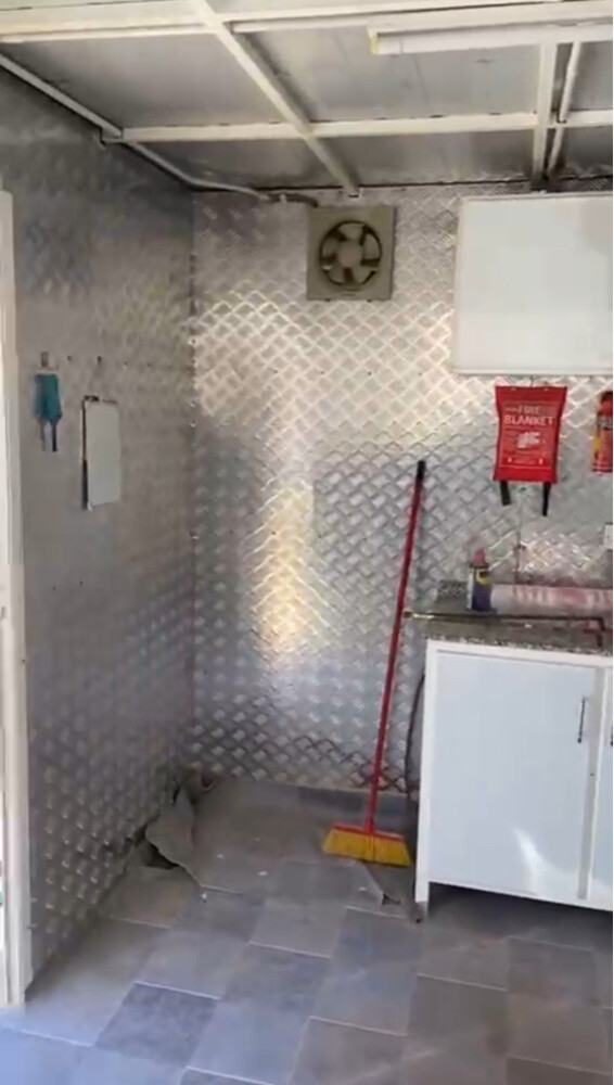  storage unit equipped with a kitch - 5