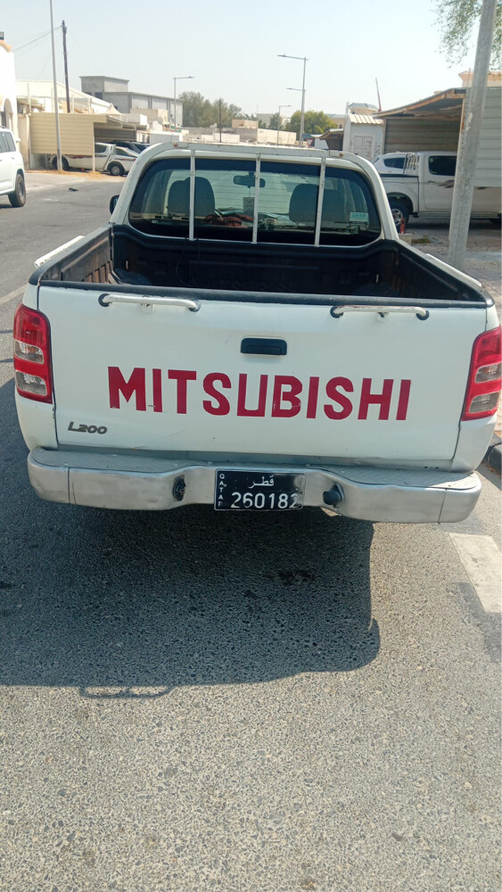 MITSUBISHI L200 - 5
