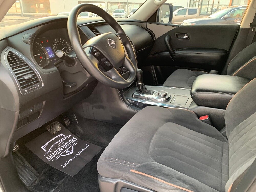 Nissan Patrol in perfect condition - 5