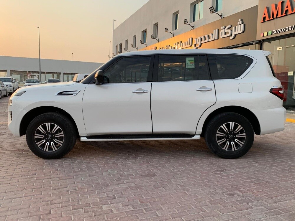 Nissan Patrol in perfect condition - 8