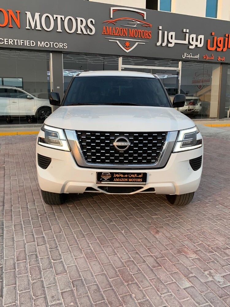 Nissan Patrol in perfect condition - 2