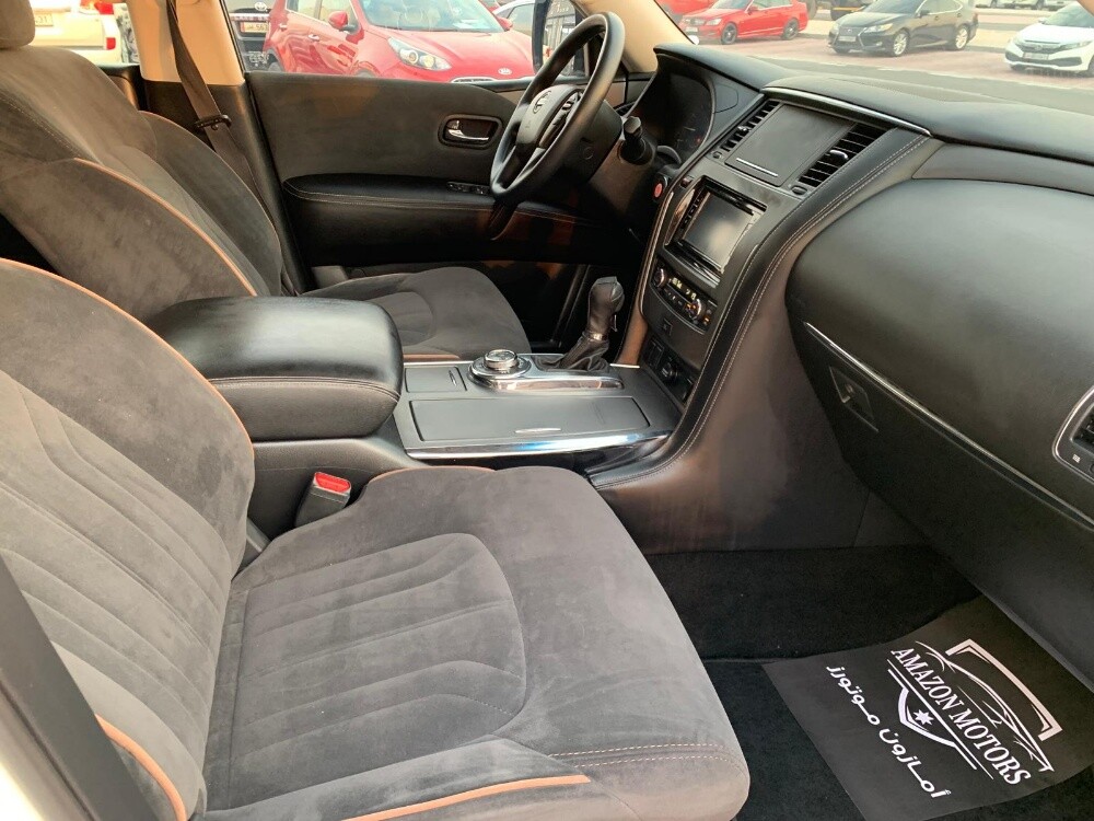 Nissan Patrol in perfect condition - 10