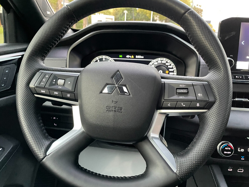 Mitsubishi Outlander 2025 Black edi - 20