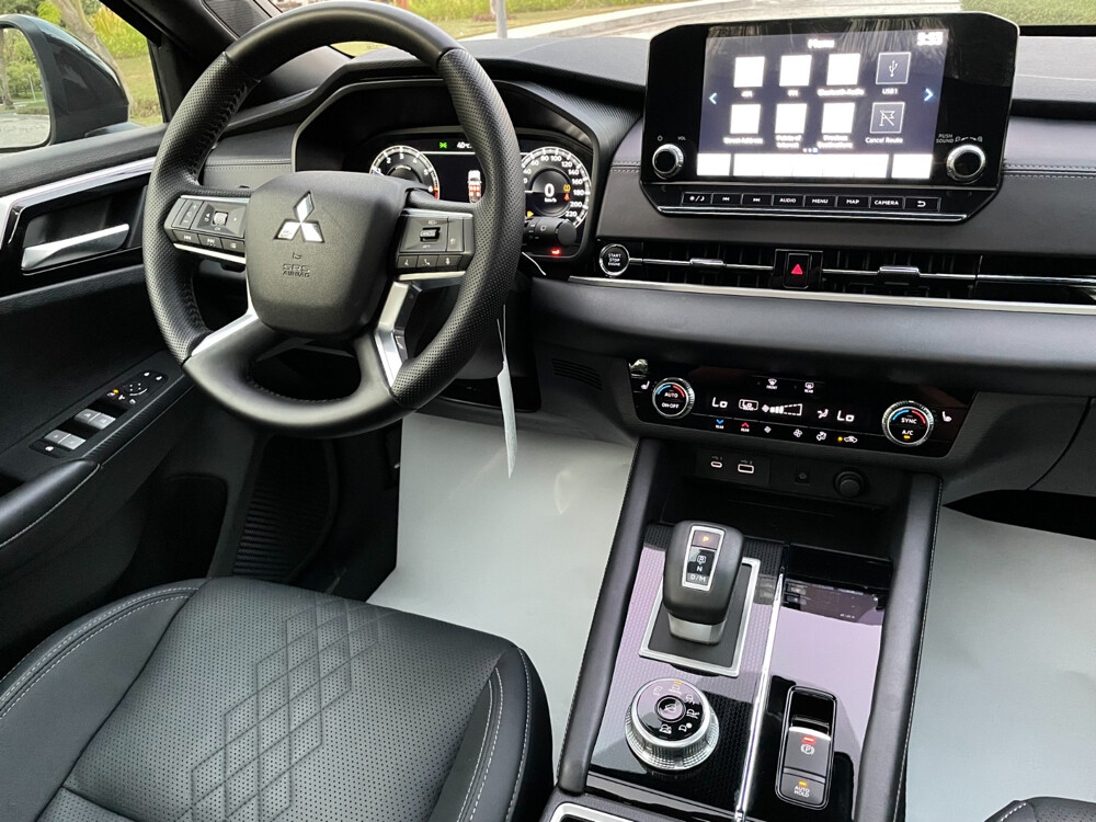 Mitsubishi Outlander 2025 Black edi - 19