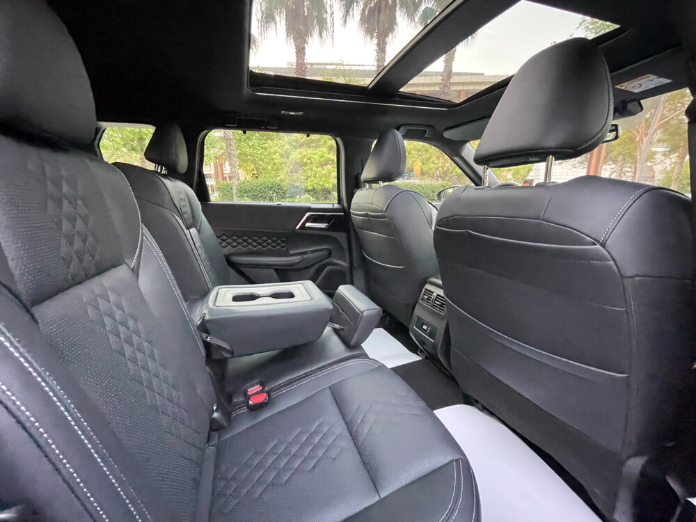 Mitsubishi Outlander 2025 Black edi - 13