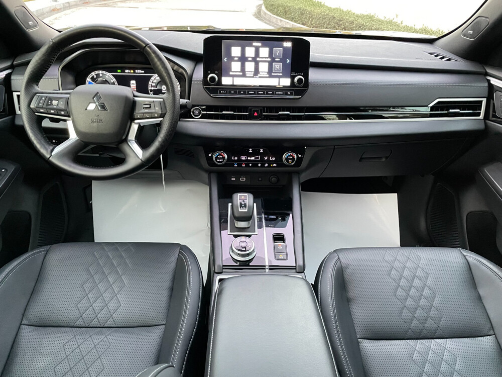 Mitsubishi Outlander 2025 Black edi - 15