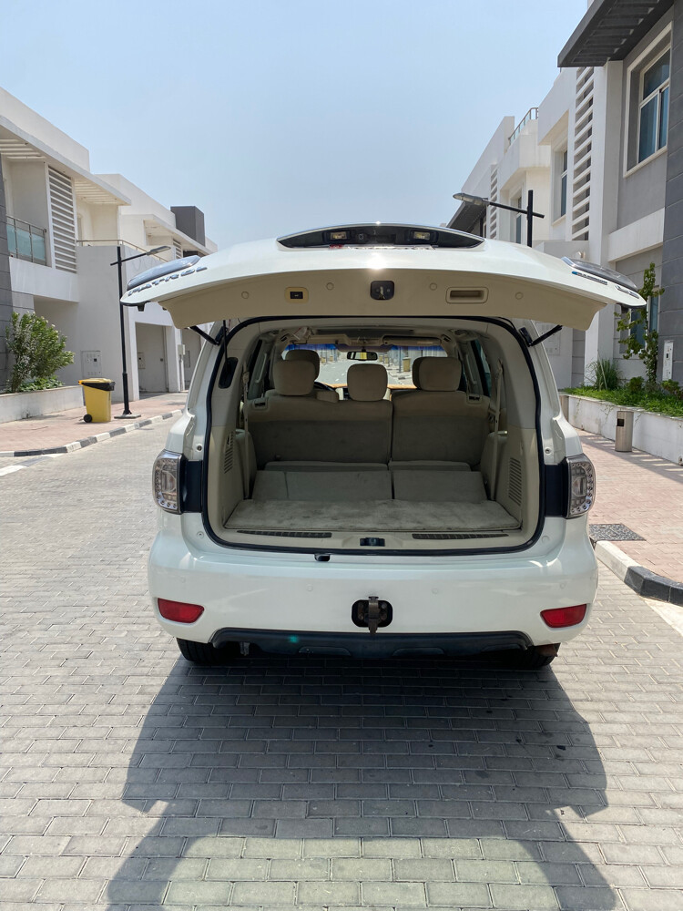 Nissan Patrol in excellent condition, no maintenance needed, for urgent sale - 4