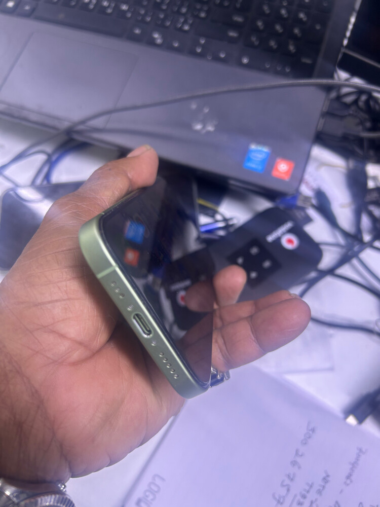 iPhone 17 - 2