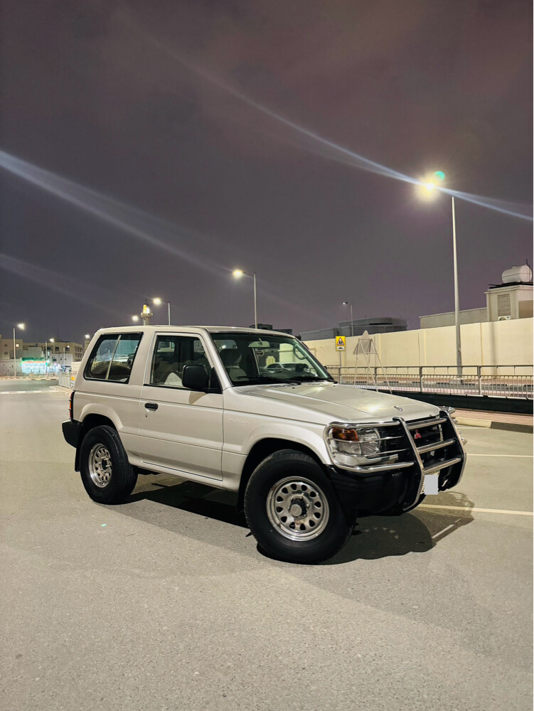 MITSUBISHI PAJERO 3-Door  - 6