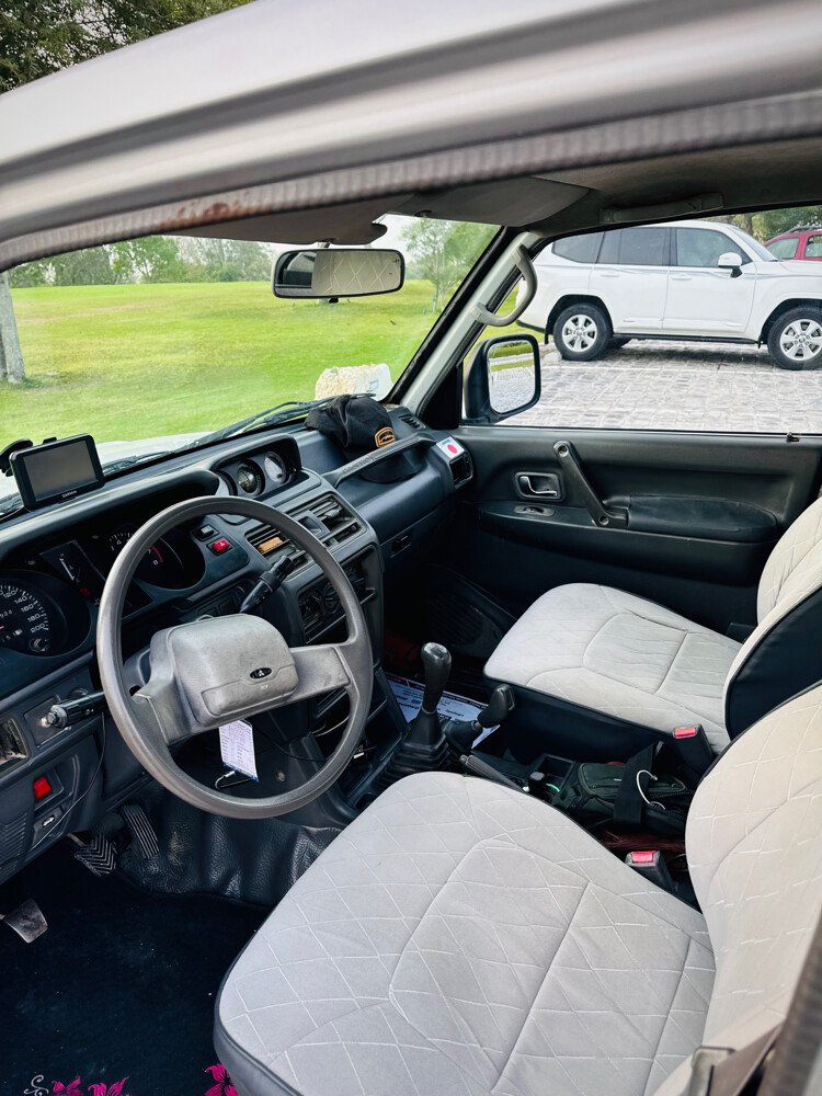 MITSUBISHI PAJERO 3-Door  - 4
