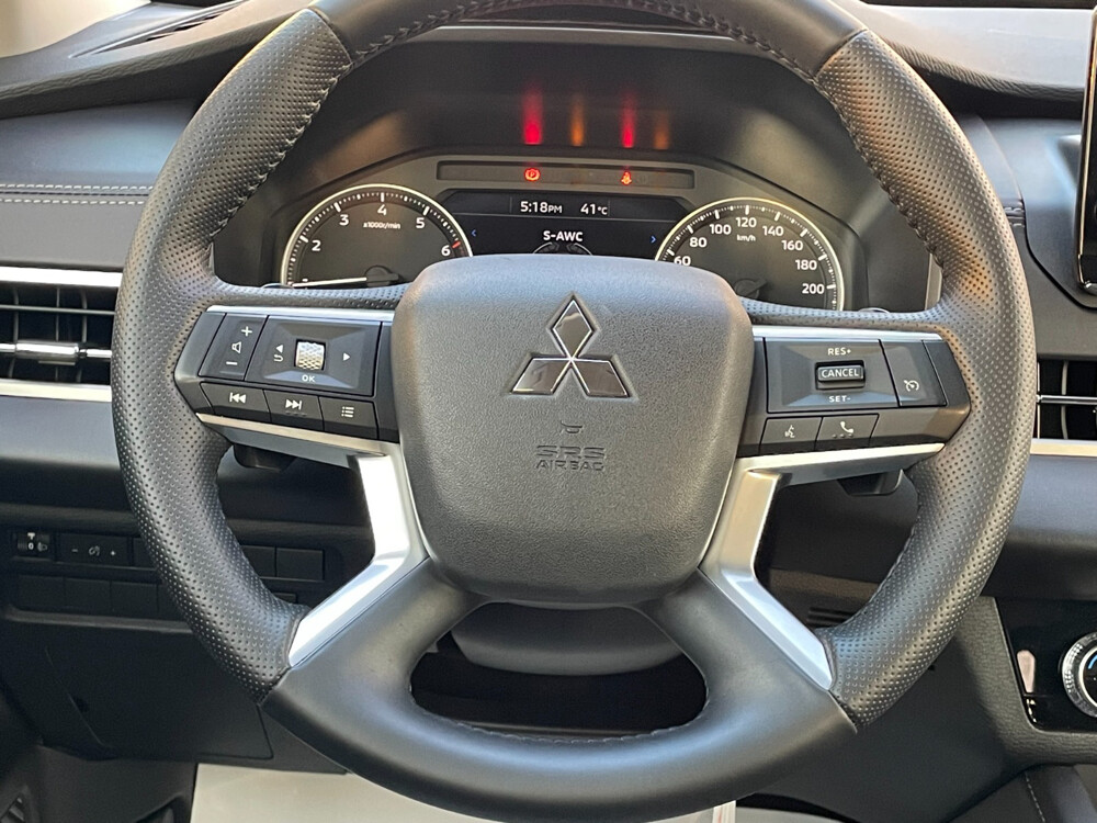 Mitsubishi Outlander 2025  - 9