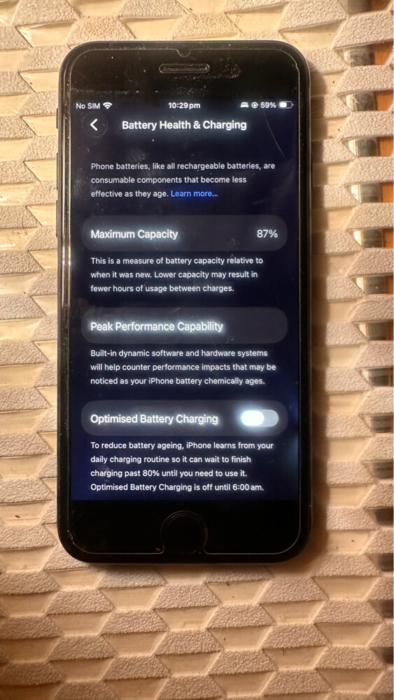 Iphone se (2020) - 3